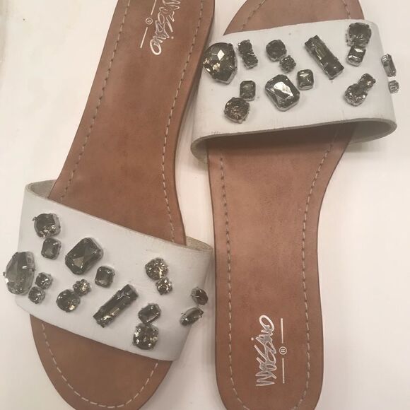 5/25 🍁 Mossimo White slip on 💎 sandals size 8.5 - Picture 3 of 8